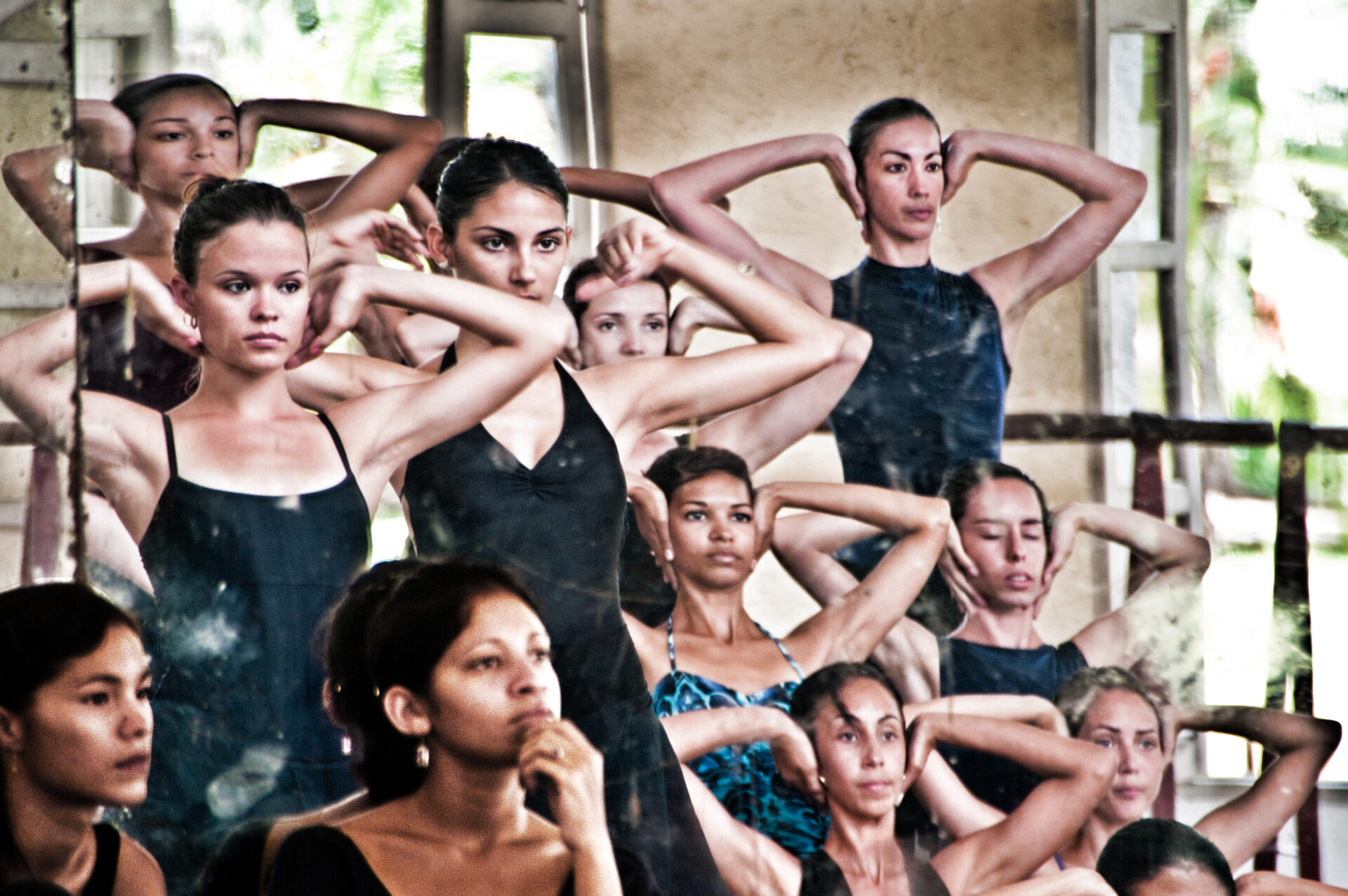 El Ballet de Camagüey creada el 1 de diciembre de 1967, tras el triunfo de la Revolución Cubana el 1 de enero de 1959   (Camagüey)