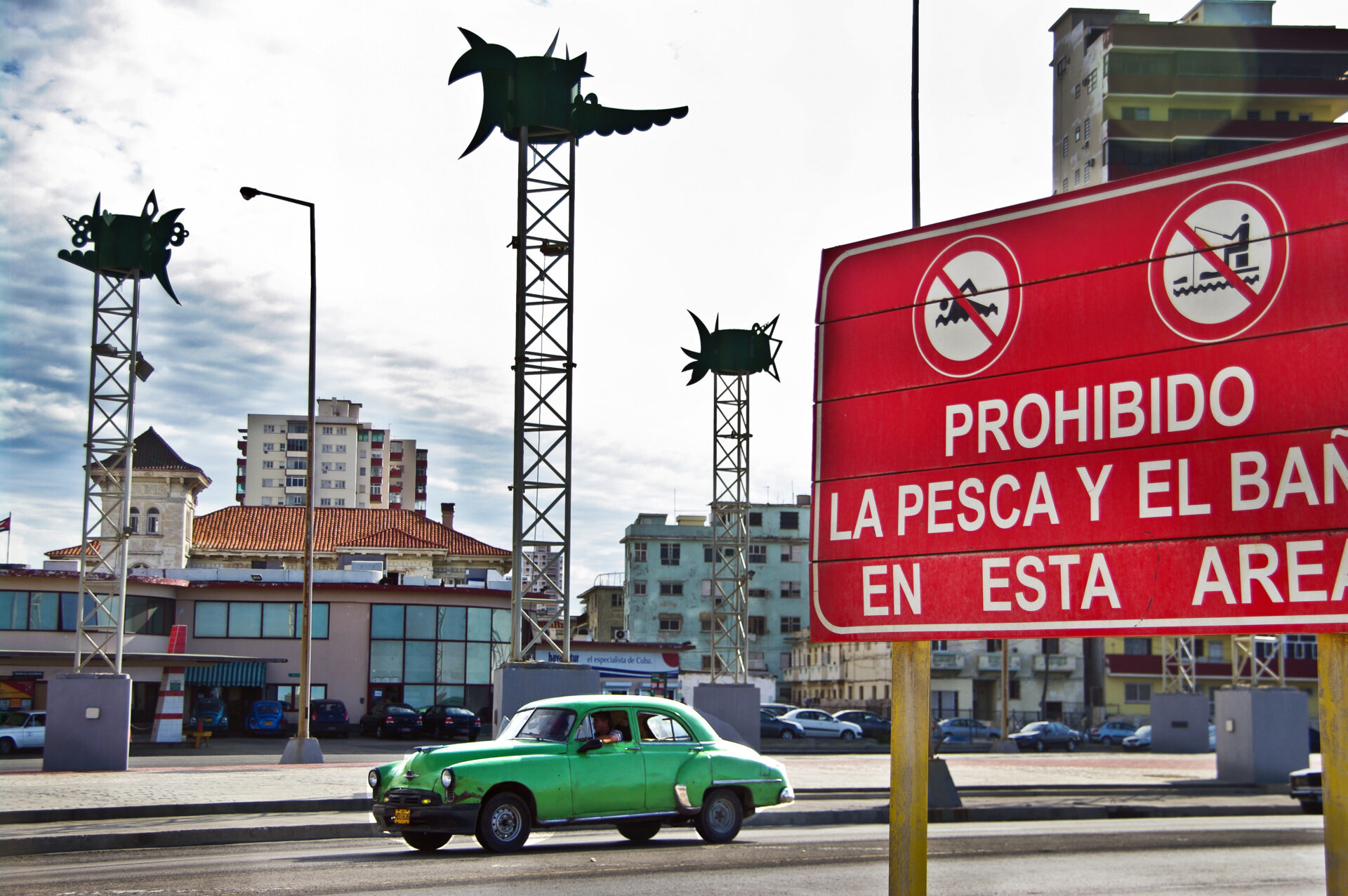 Carro verde - (La Habana)