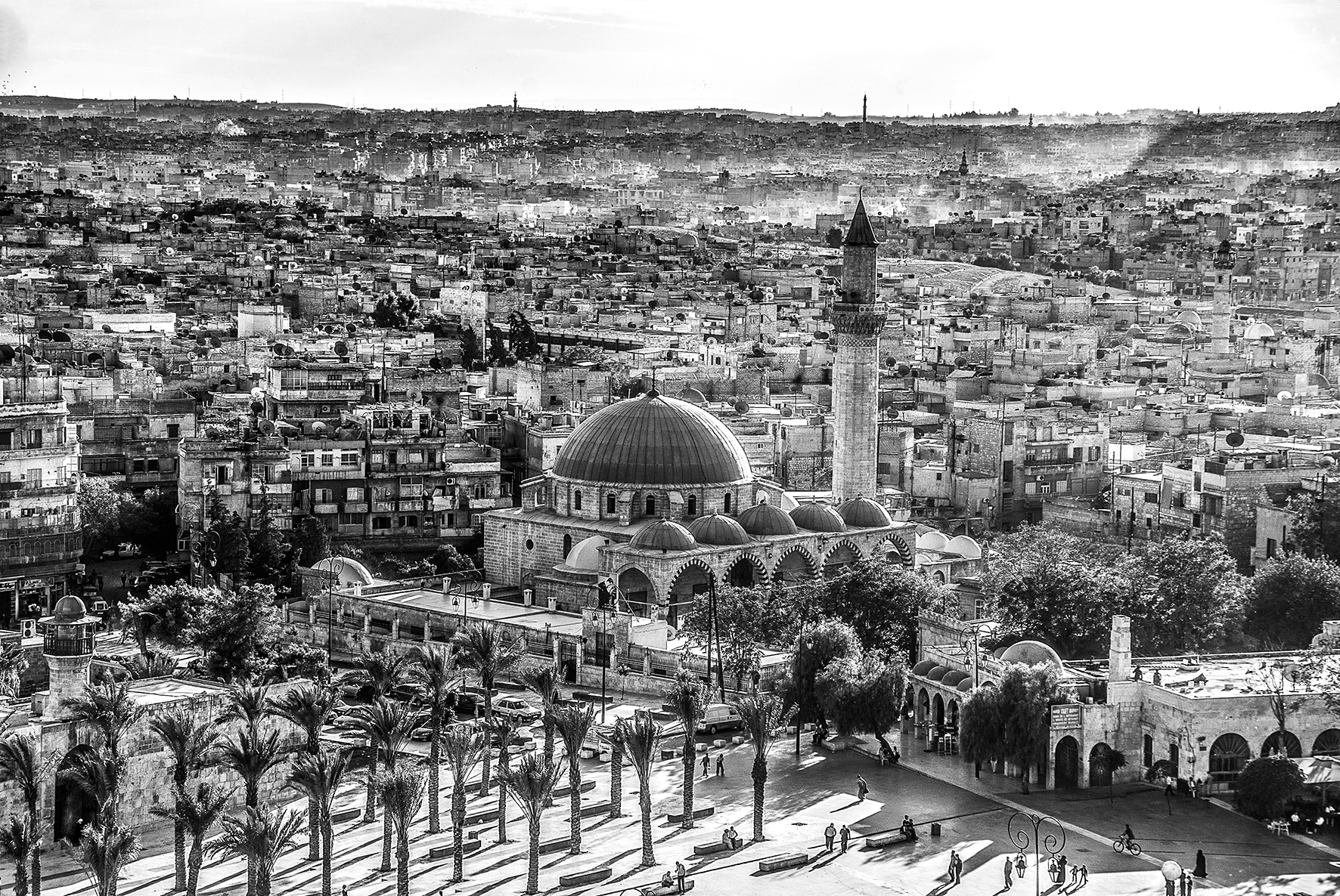 View of the ancient city and the Khusruwiyah Mosque. Aleppo, SYRIA